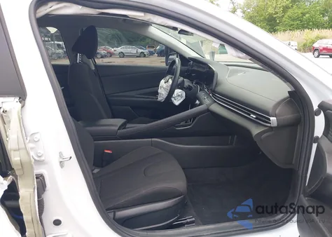 2024 Hyundai Elantra Sel z USA, uszkodzony, nr VIN KMHLS4DG9RU695778